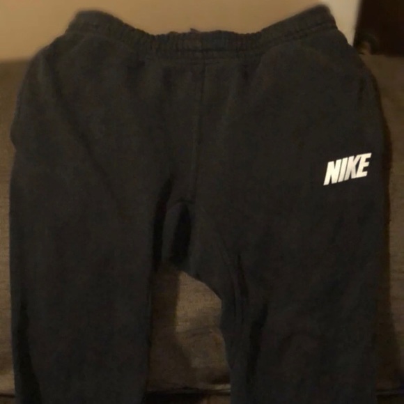 nike sweatpants - Picture 2 of 2